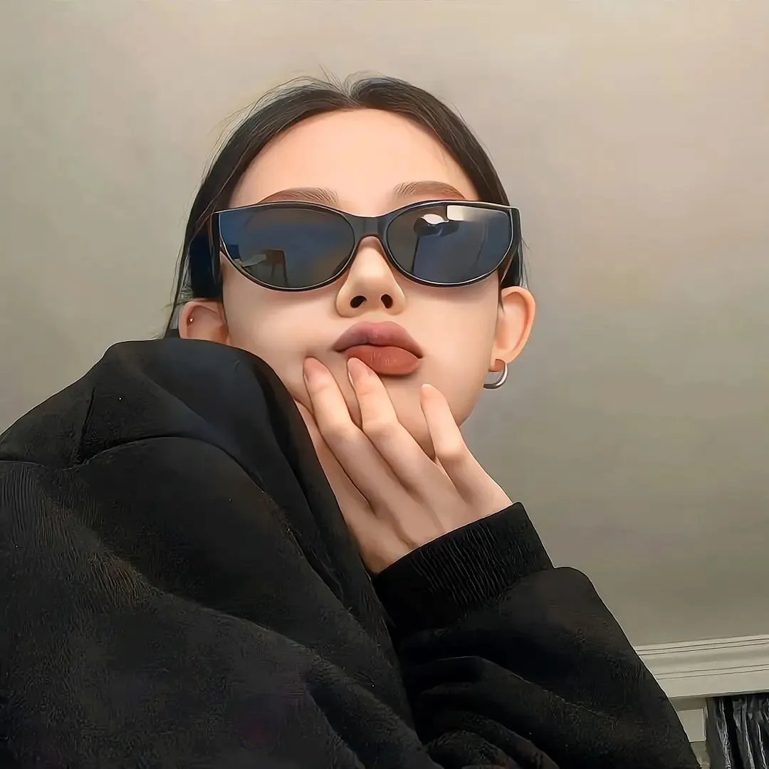 妈妈,抱紧我张小草